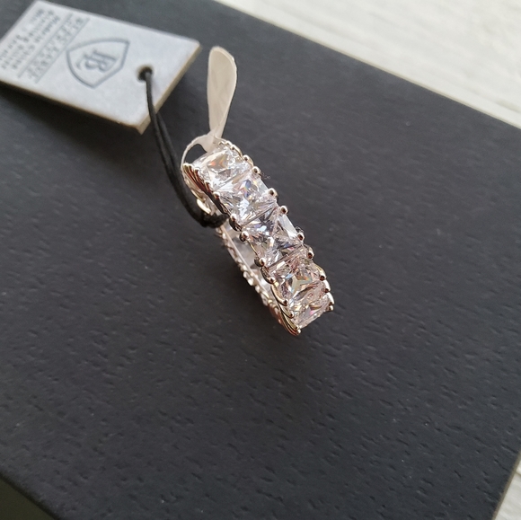 Unisex Sterling Silver Ring sz 8 - Picture 2 of 8